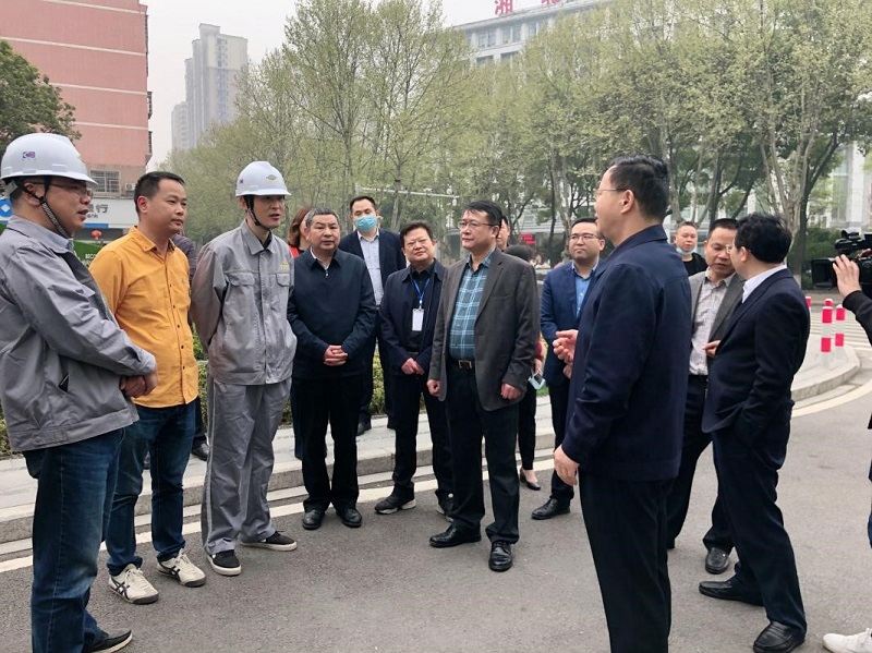 陳閣輝、胡流芳一行到岳州花園項目檢查指導(dǎo)工作