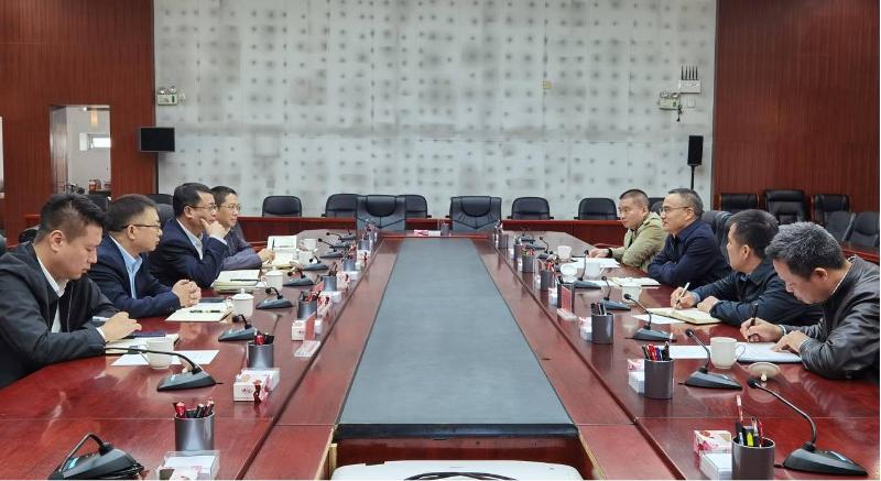 胡流芳拜訪崇左市委常委、常務(wù)副市長羅海山