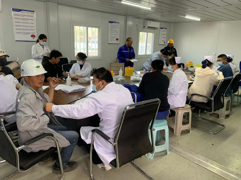 華北公司日照項(xiàng)目部開展“心系職工送健康、愛心體檢暖人心”活動(dòng)