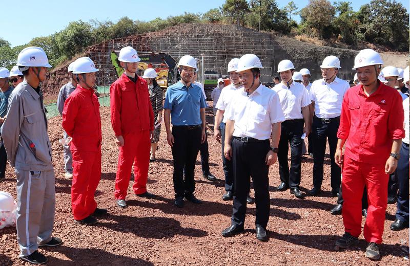 2022年8月，湖南省人民政府黨組成員、副省長(zhǎng)秦國(guó)文到公司承建的衡陽(yáng)天然氣支線管道工程項(xiàng)目調(diào)研