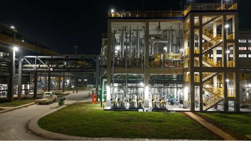 聚焦“135” 攻堅“半年紅”? | 中國化學(xué)四化建湖北宜化燒堿項目刷新國內(nèi)氯堿建設(shè)投產(chǎn)最快紀錄