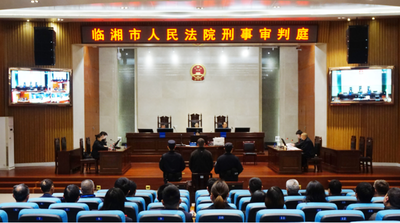 “面對(duì)面”旁聽庭審   “零距離”以案示警——四化建紀(jì)委組織黨員干部旁聽職務(wù)犯罪案件庭審